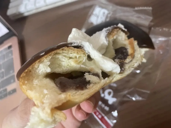 ようかん＋あんぱんという悪魔のような静岡ご当地スイーツを食べてみた