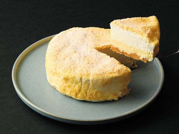 母の日ギフトにあまさとろけるスイーツを。「5層のくちどけチーズケーキ」「とろ〜り濃厚フォンダンショコラ」を2023年4月29日より限定価格で販売!