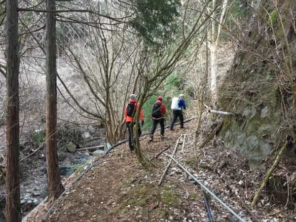 【秀麗富嶽十二景】最終十二番山頂の「本社ヶ丸」はマジきつかった。。。