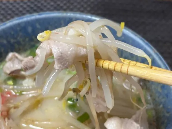 罪悪感なし！簡単おいしいヘルシーな「とんこつラーメン風豚もやし」作ってみた