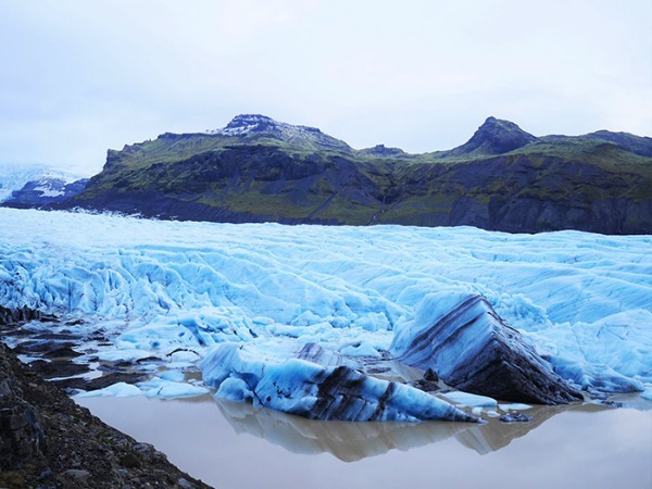 アイスランドの神秘「スーパーブルー」はまさに奇跡の絶景。オーロラに、世界最大級の露天風呂に、大氷河、、、圧倒されっぱなしでした