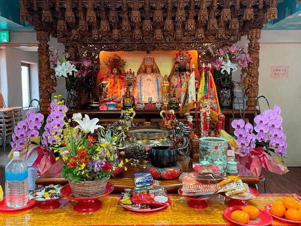 神の啓示で建てられた謎のビル「東京媽祖廟」に潜入=新大久保