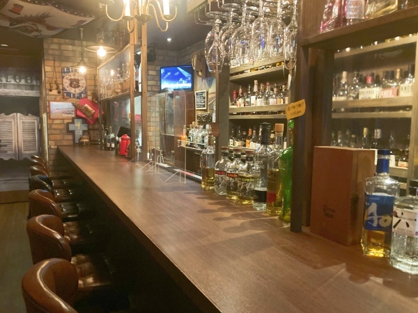 【八代市】色々なお酒を楽しみたい。そんな時には「Western Bar KOKOPELLI」で日常を忘れてのんびり過ごす【ひとり飲み】