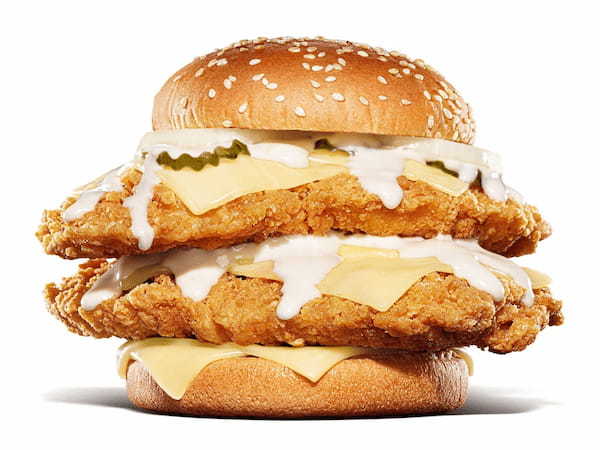 チーズバーガー界を見おろすデカさ！バーガーキング® の2023年新作は味もサイズも別格の「チーズバーガー・ゲレンデ」直火焼きビーフと巨大チキンをゴーダチーズ6枚とホワイトチーズソースで楽しむ3種新発売