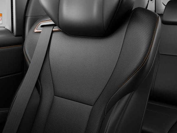 “快適な移動の幸せ”を追究した、力強さ＆躍動感と快適性！ トヨタ、新型「アルファード」「ヴェルファイア」発売