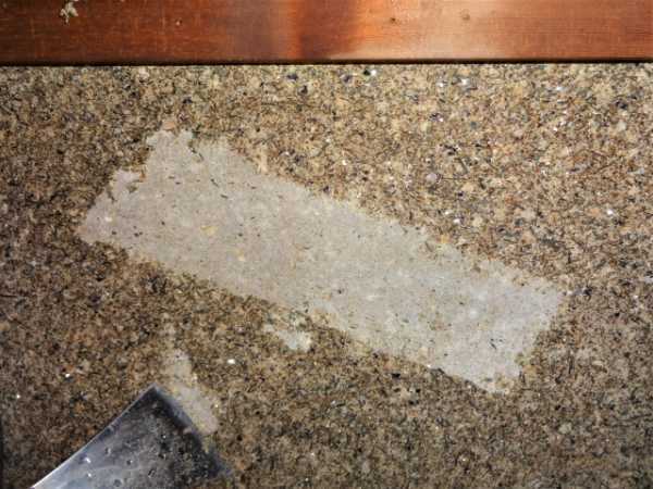 ボロボロの和室がきれいに、砂壁に壁紙を貼る方法を解説！下地調整のやり方も！