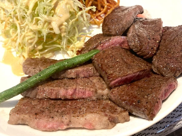 良いお肉をたくさん食べたい。そんな時には「まんぷく亭」一択でしょ!