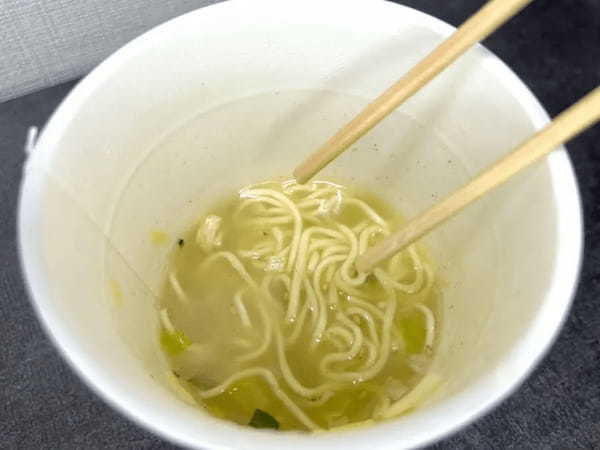 「食べる催涙ガス」ことセコマ「山わさび塩ラーメン 改」を食レポ！鼻水と涙が止まらない戦いの記録