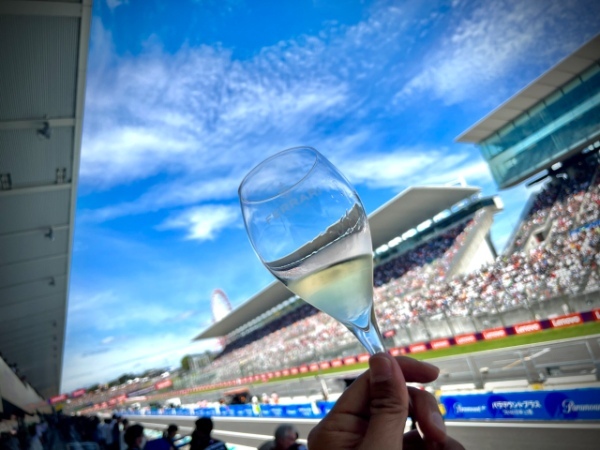 現地でのF1観戦が最も優雅に楽しめる『F1パドッククラブ』を初体験!そこは“人生に一度は行くべき場所”だった
