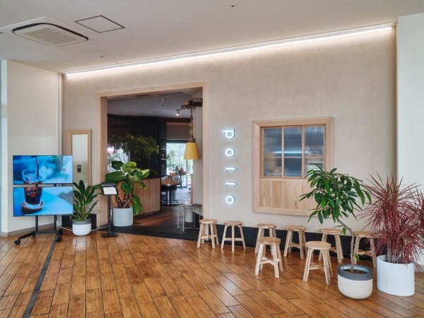 「食堂カフェpotto」、2023年4月20日(木)にあべのキューズモールにNEW OPEN。お子様連れに嬉しいソファ席やテラス席、キッズメニューも充実。