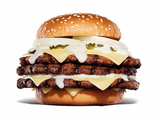 チーズバーガー界を見おろすデカさ！バーガーキング® の2023年新作は味もサイズも別格の「チーズバーガー・ゲレンデ」直火焼きビーフと巨大チキンをゴーダチーズ6枚とホワイトチーズソースで楽しむ3種新発売