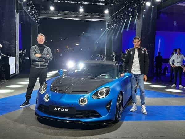 A110の最も過激なモデル「アルピーヌ A110 R」横浜でワールドプレミア