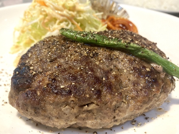 良いお肉をたくさん食べたい。そんな時には「まんぷく亭」一択でしょ！