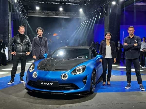 A110の最も過激なモデル「アルピーヌ A110 R」横浜でワールドプレミア