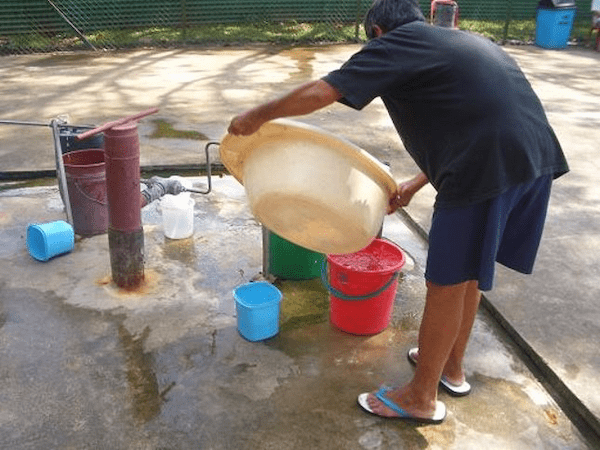 シンガポールで唯一の天然温泉「センバワンホットスプリングパーク」