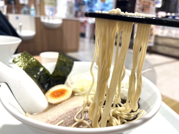 【熊本市東区】ラーメンのために生まれた小麦使用「麺彩厨房 古今」の麺を楽しむラーメン！