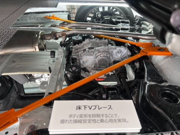 【試乗記】トヨタアルファード・ヴェルファイア　高級感溢れるショーファーとドライバーズカー