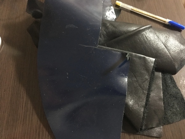 革細工の始め方!初心者向けにレザークラフトの基本のやり方や揃える道具を解説!