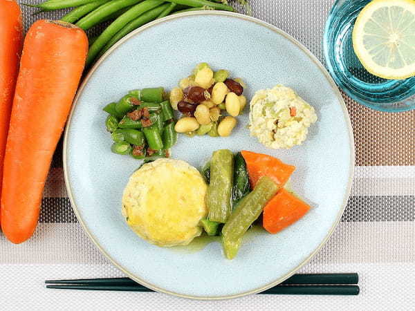 ふわふわとした食感の「野菜と金目鯛のとうふ寄せ」がナッシュから新発売