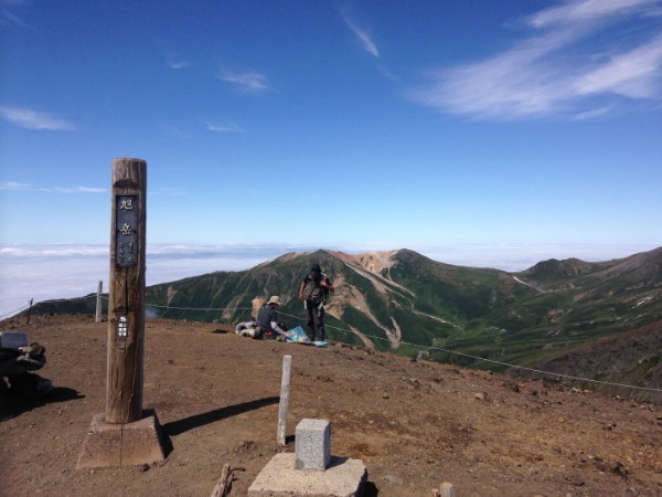 【旭岳の登山&服装】天国のような景色に出会える夏の旭岳