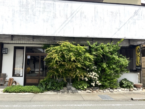 元祖あまじょっぱいお菓子⁉「津村友宝堂」の柚餅子(ゆべし)がクセになる【菊池市】