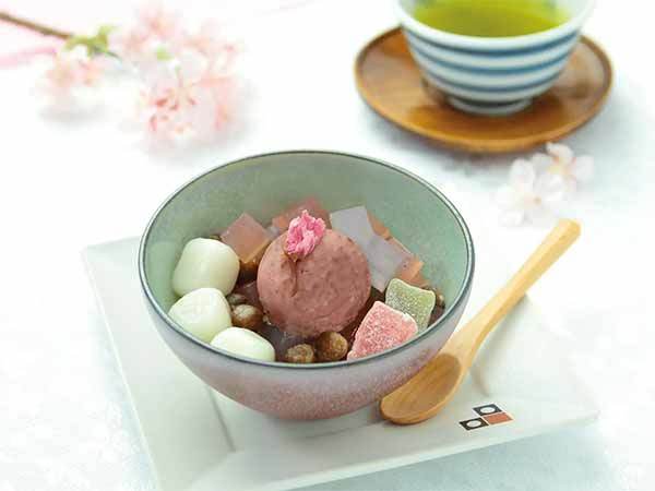 桜の余韻を感じられる「桜白玉あんみつ」を9日間限定で販売いたします。