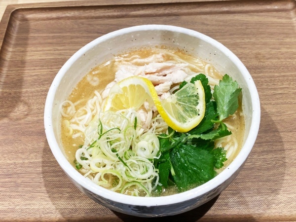 【板橋 前野町】大好評！冷たい焼きあご塩ラーメン6月2日(土)より販売開始｜ラーメンあらいイオンスタイル板橋前野町フードコート１F