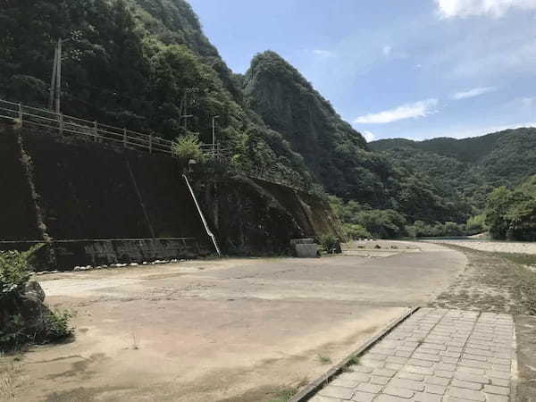 【フィールドレビュー】和歌山県古座川町にある「一枚岩自然公園キャンプ場」は絶景を楽しめる！