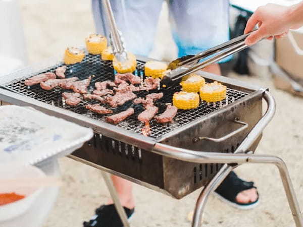 白い砂浜で雰囲気◎アラハビーチのバーベキュー情報まとめ。予約やレンタルについても