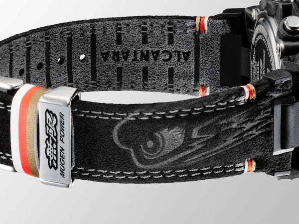 「無限」創立50周年記念、“EDIFICE”の初コラボレーションウオッチ「ECB-40MU」発売
