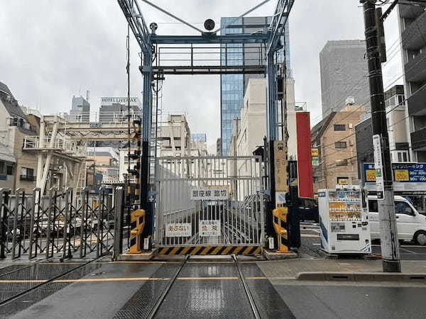 日本で唯一！地上を通る“地下鉄の踏切”を見に「上野検車区」へ行ってみた