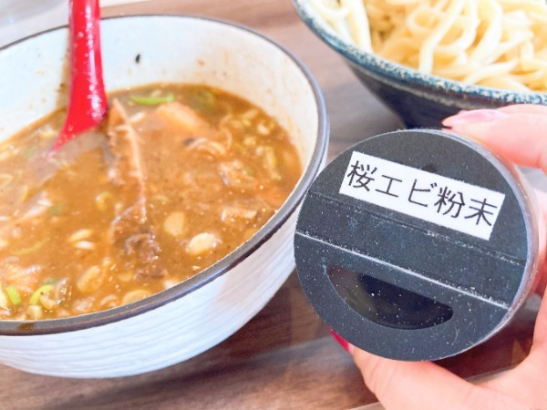 自由自在の味変ができる！「つけ麺 らぁ麺 極旨」で自分好みの麺を見つけるのが楽しい。