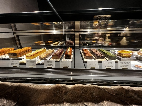 菓子屋「果乃璃」のソムリエ珈琲とパティシエケーキで最高のペリングを！褒められギフトはここで決まり！！