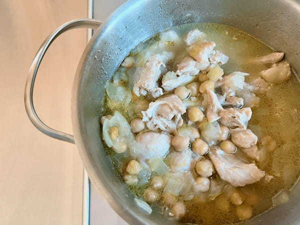 よく褒められるわが家の定番「チキンのホロホロ煮込み」 “ほぼ放置”で完成するとは思えない美味しさです