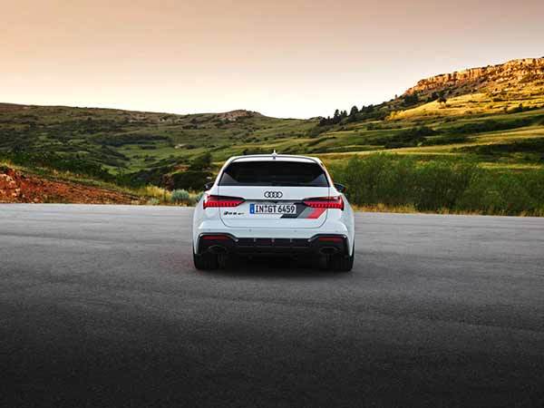 世界限定660台､限界までドライビングダイナミクスを強化した､新型｢アウディRS6 アバントGT｣