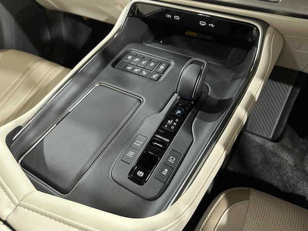 次の100年を見据えた”センチュリー”へ! トヨタが新型「センチュリー」を発表!