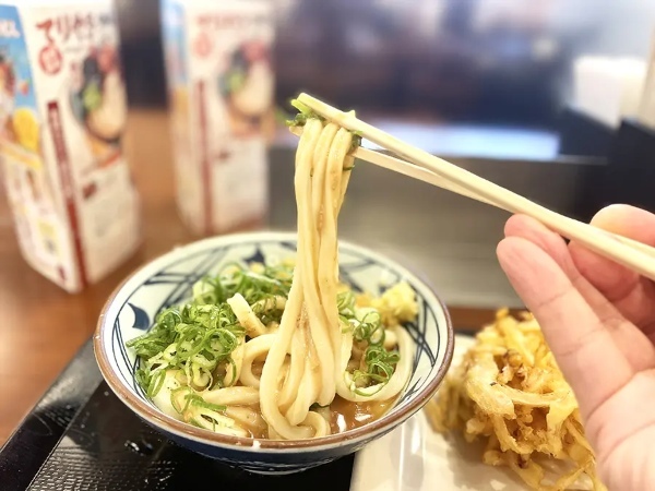 丸亀製麺の無料薬味に「特製ごまだれ」が期間限定で登場中らしい　公式Xおすすめの食べ方で食べてみた