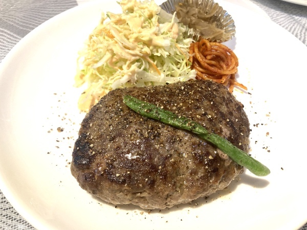 良いお肉をたくさん食べたい。そんな時には「まんぷく亭」一択でしょ！