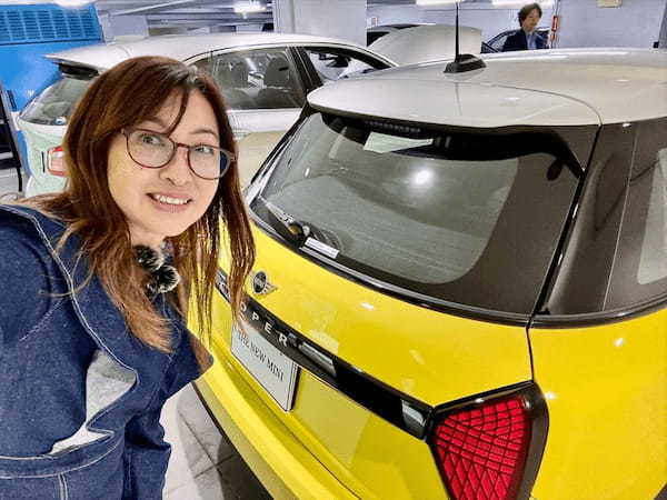 ボディカラーは思い切って目立ち度満点のイエローに！ 待望の新型MINIが納車されました【吉田由美の新・MINIミニ大作戦】