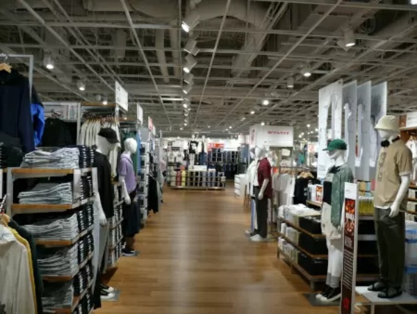 「ユニクロ ヨドバシAkiba店」は秋葉原ならではの取り組みが満載!他の店舗と何が違う?