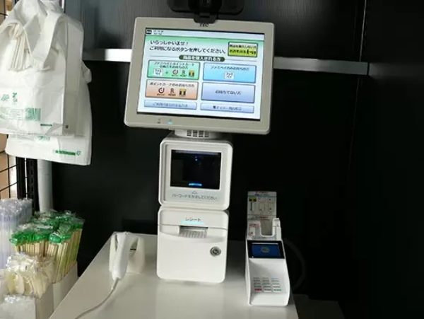 ファミマの無人決済コンビニが高校に普及するのか！？大森学園への提供で4月10日オープン