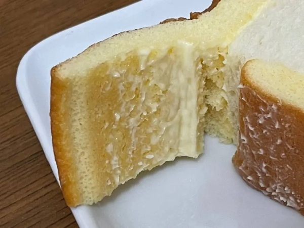 鹿児島のご当地パン「スナックブレッド」知ってる？県外民にもぜひ食べて欲しい「スポンジで食パンをロールイン！」