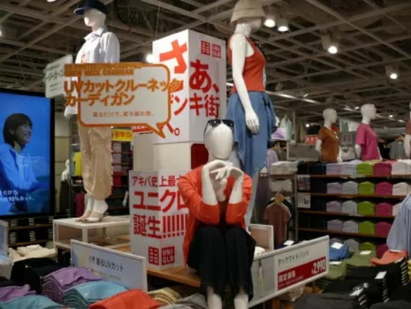 「ユニクロ ヨドバシAkiba店」は秋葉原ならではの取り組みが満載!他の店舗と何が違う?