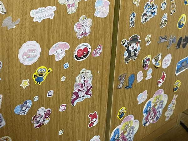 タンスのシールは「子育ての象徴」　今も昔も変わらない育児あるある