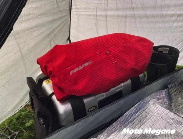 ペグダウン不要!?ドッペルギャンガーのバイクツーリングコットテント使ってみた