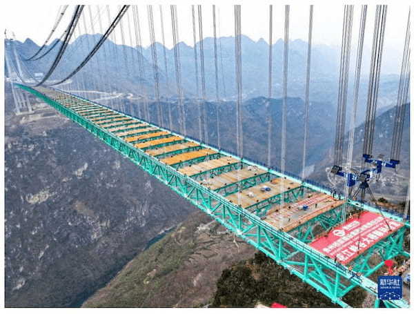 【高すぎ】中国に新たな「世界一高い橋」誕生へ! 625mの絶壁を跨ぐ驚愕の建造物