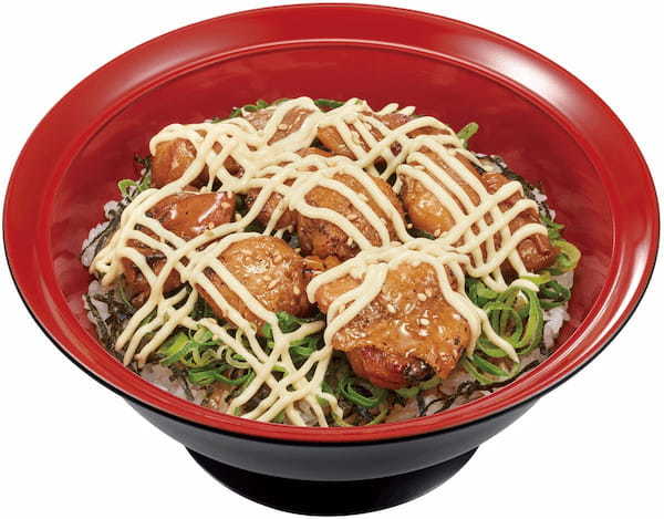 【すき家】鶏もも肉がボリュームアップ！すき家の「炭火やきとり丼」発売！