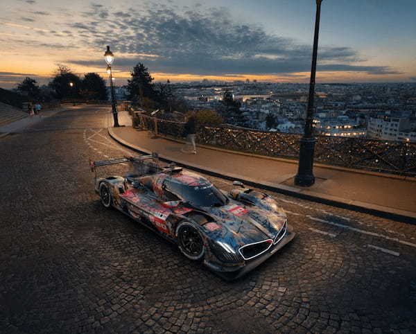 ジュリー・メレツのBMWアートカー、パリの「ポンピドゥー・センター」で世界初公開へ