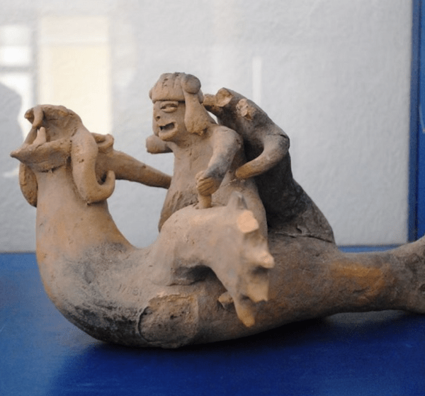 人類と恐竜が共存していた? 紀元前6500年の「恐竜土偶」は本物のオーパーツか