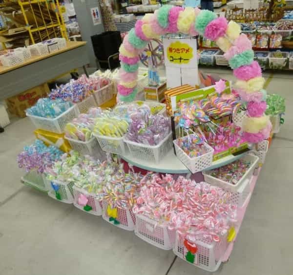 そこは駄菓子のテーマパーク　岡山「日本一のだがし売場」に行ってみた